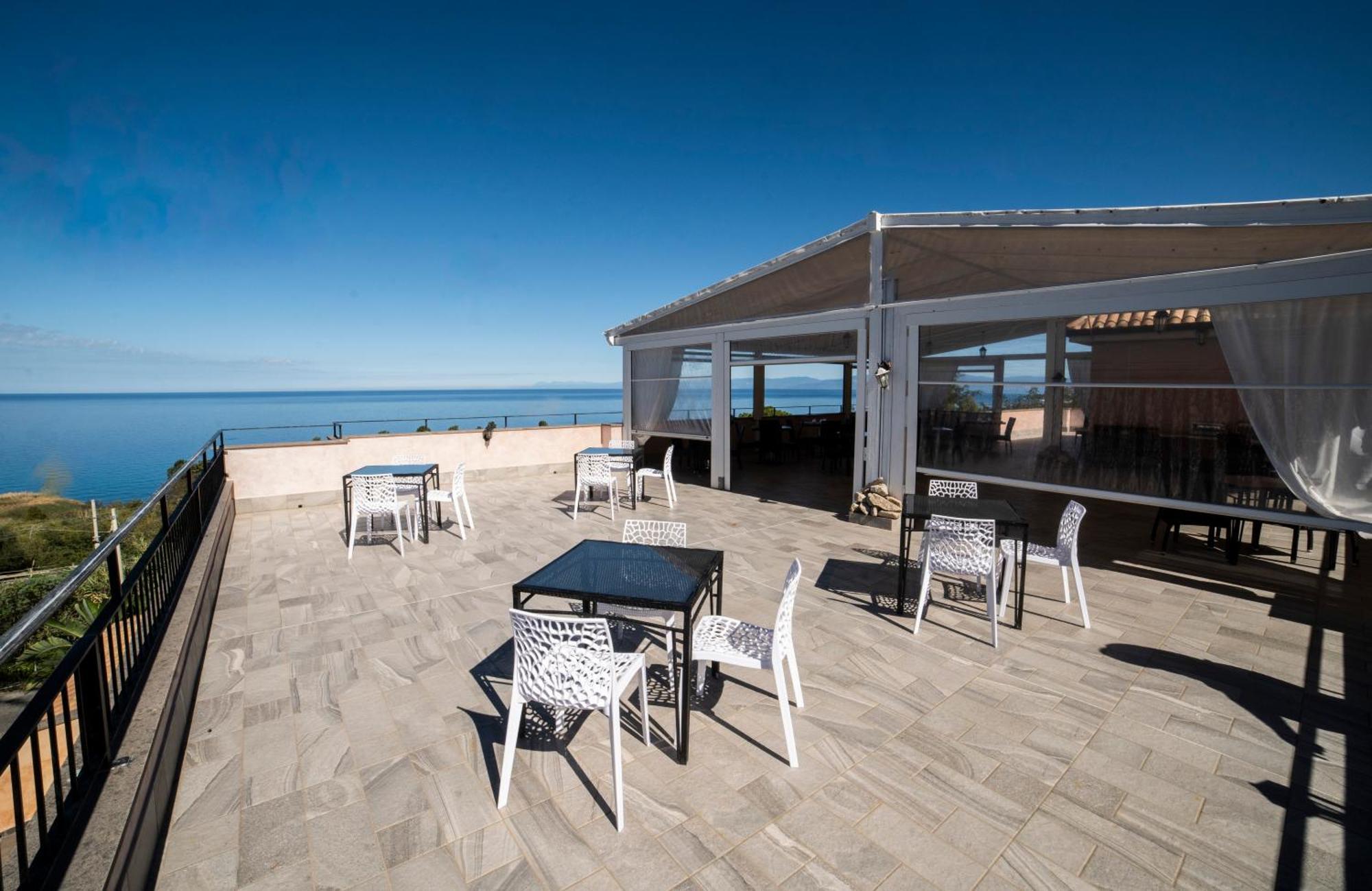 Unico Cannamele Escape Tropea By Life Resorts Parghelia Exterior foto
