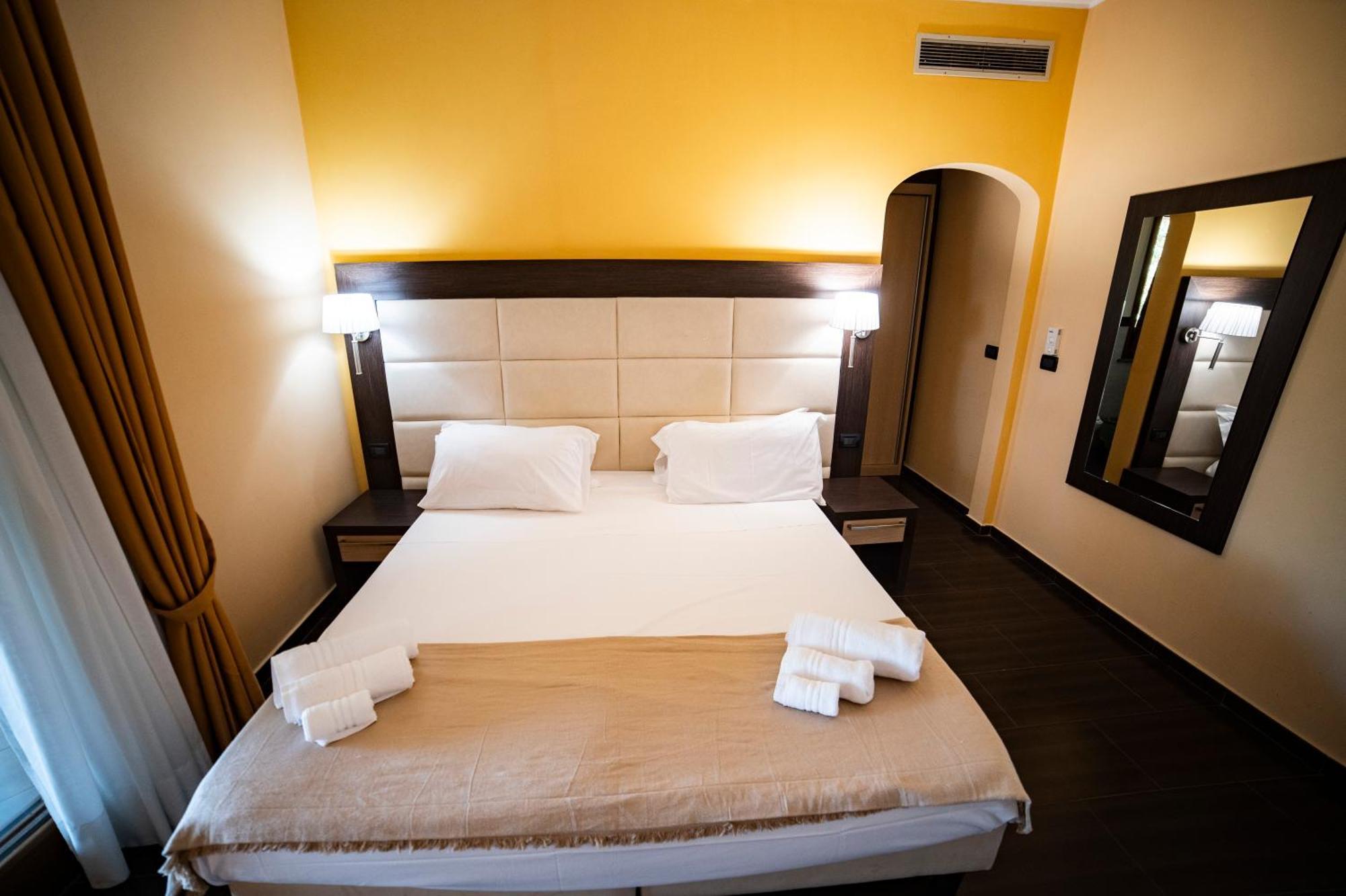 Unico Cannamele Escape Tropea By Life Resorts Parghelia Exterior foto