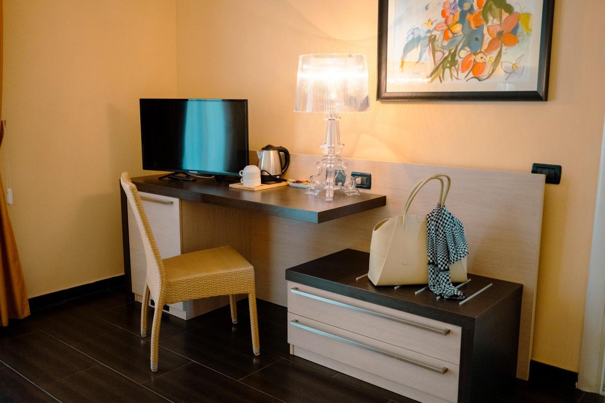 Unico Cannamele Escape Tropea By Life Resorts Parghelia Exterior foto
